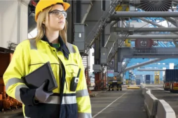 Munkavédelem nőknek: a legnépszerűbb munkavédelmi ruházatok kifejezetten nőknek