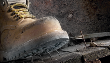 Mit jelentenek a munkavédelmi lábbelik jelölések és szabványok ?